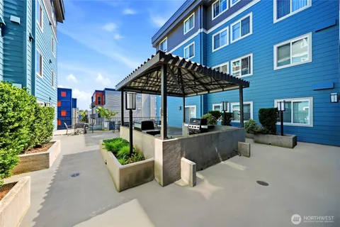 $210,000 | 300 10th Avenue, Unit A110, Seattle, WA 98122