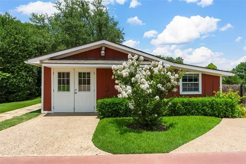 $895,000 | 207 Baker Park Drive, Sherman, TX 75092