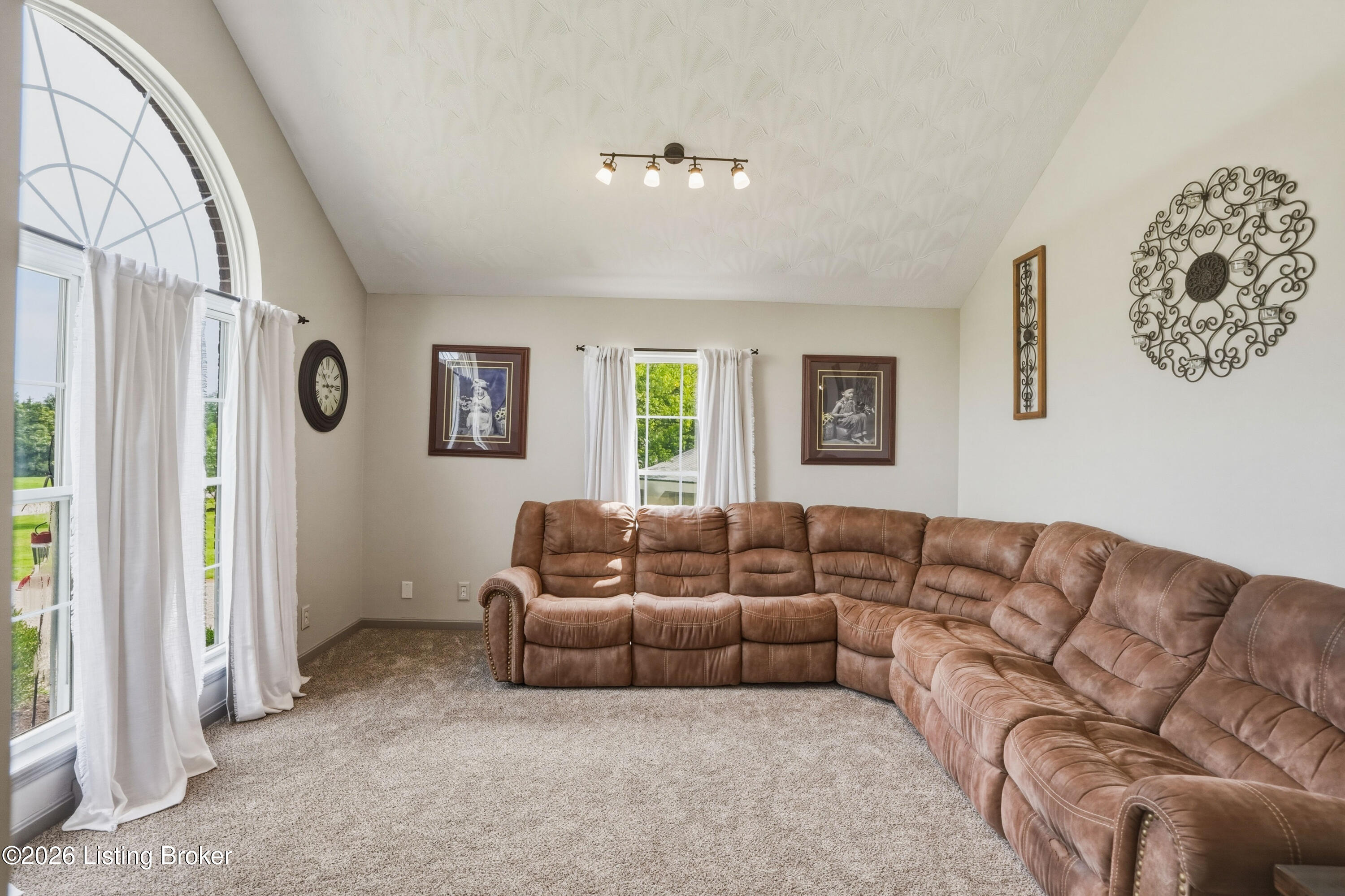312 Cedar Point Road Mount Eden, KY 40046 - Photo 14 of 72 31_Interior-LivingRoom3