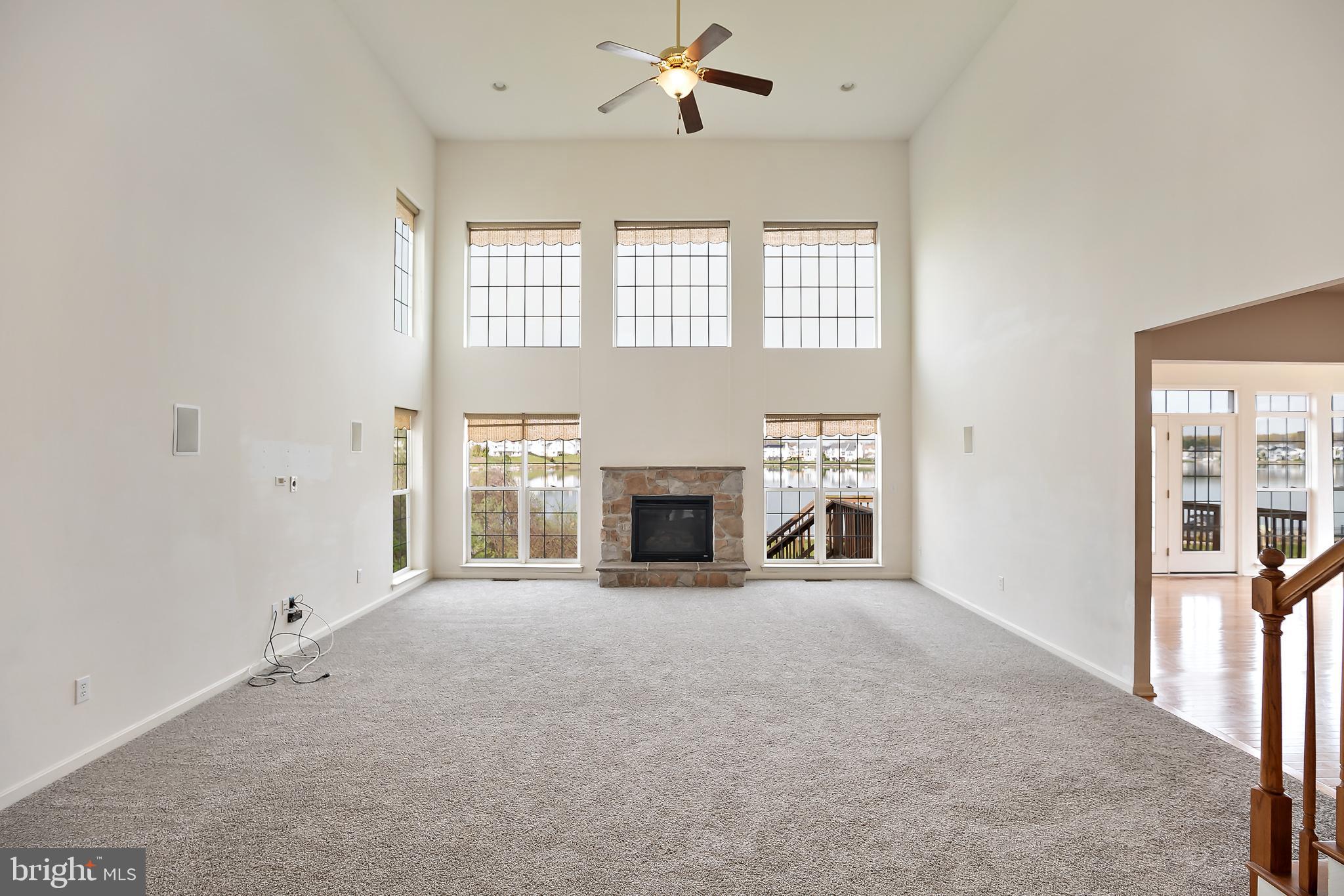 29 Mullen Drive Sicklerville, NJ 08081 - Photo 13 of 38 Great room Fantastic Lake Views