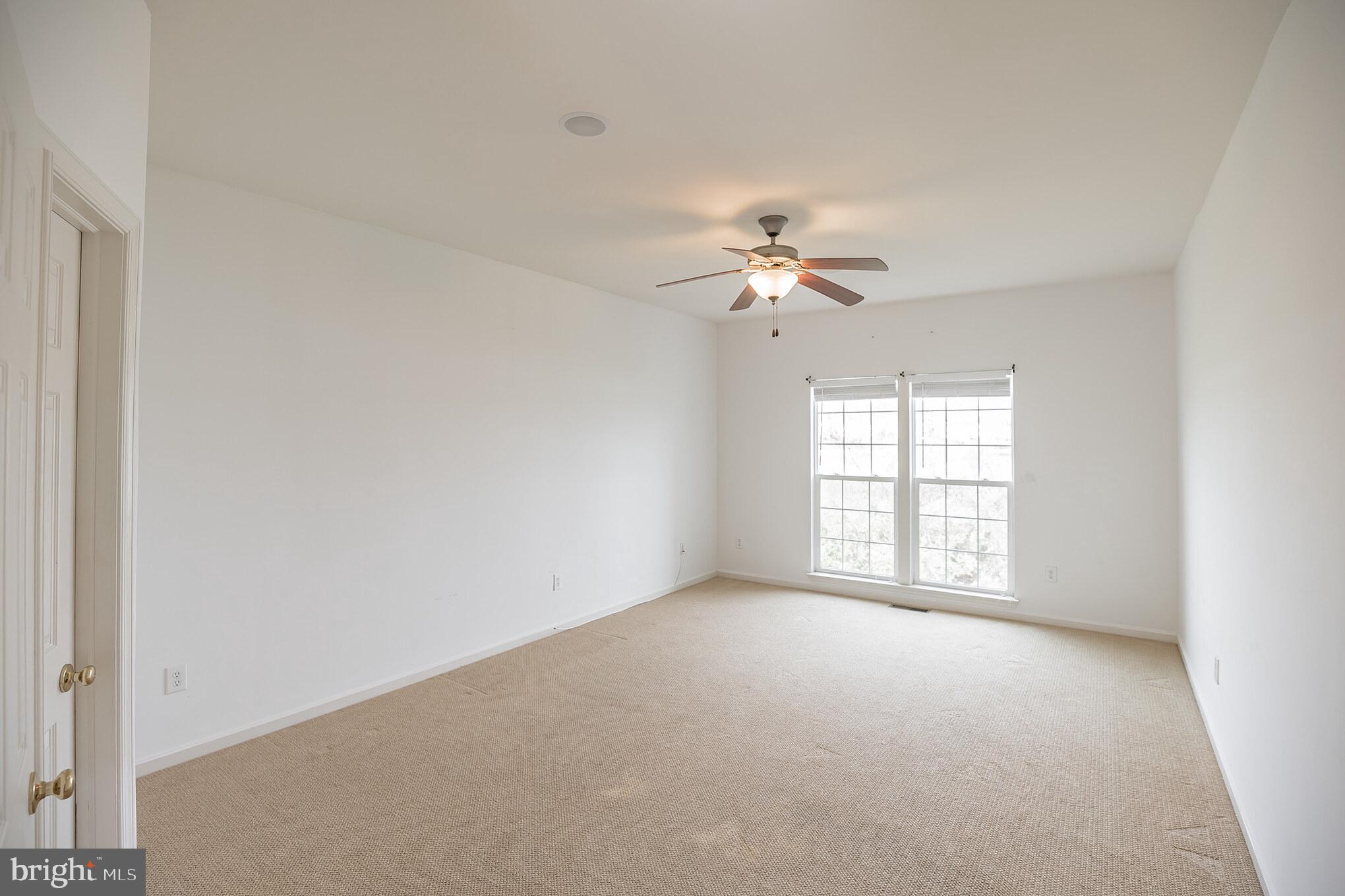 29 Mullen Drive Sicklerville, NJ 08081 - Photo 15 of 38 Main Floor Bedrrom