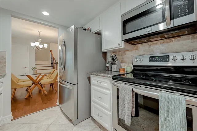 $2,100 | 742 Country Pl Drive, Unit A, Houston, TX 77079