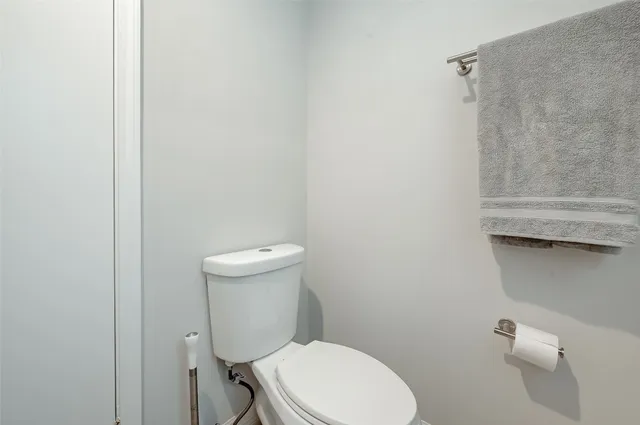 $2,100 | 742 Country Pl Drive, Unit A, Houston, TX 77079