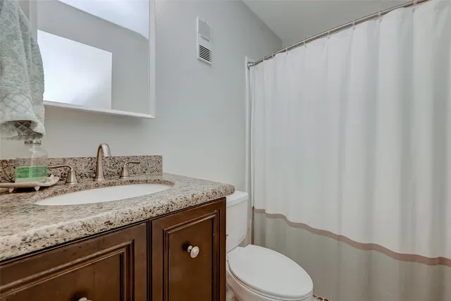 $2,100 | 742 Country Pl Drive, Unit A, Houston, TX 77079