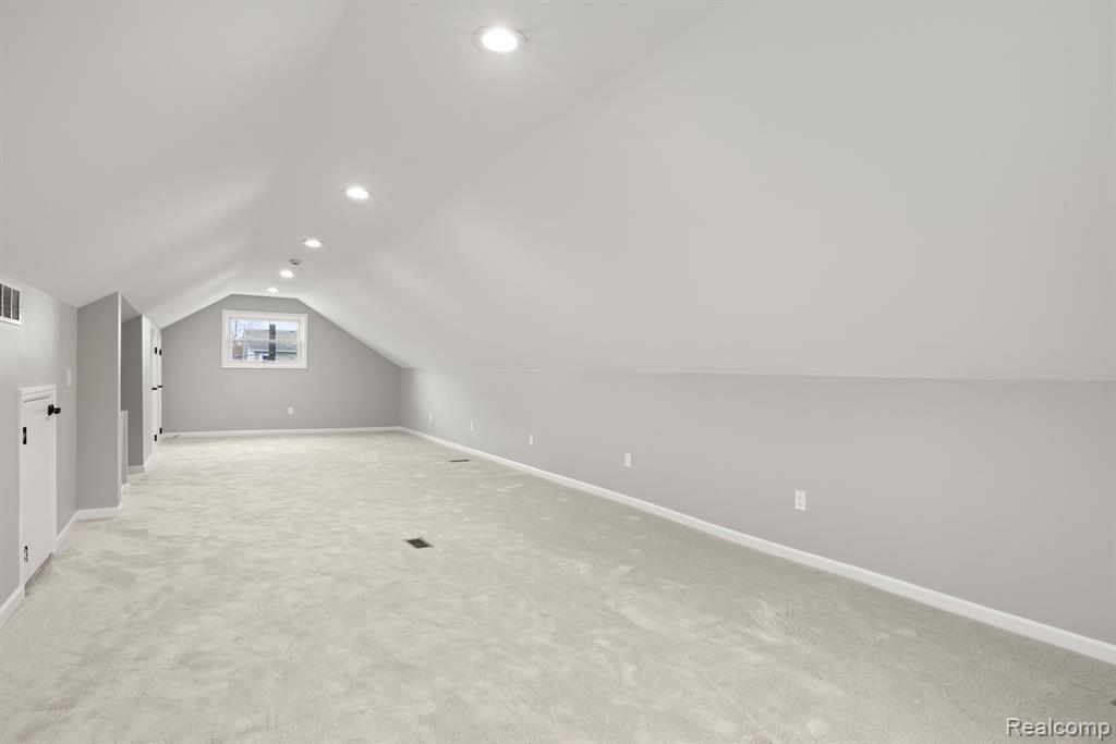 1415 Nottingham Road Grosse Pointe Park, MI 48230 - Photo 34 of 64