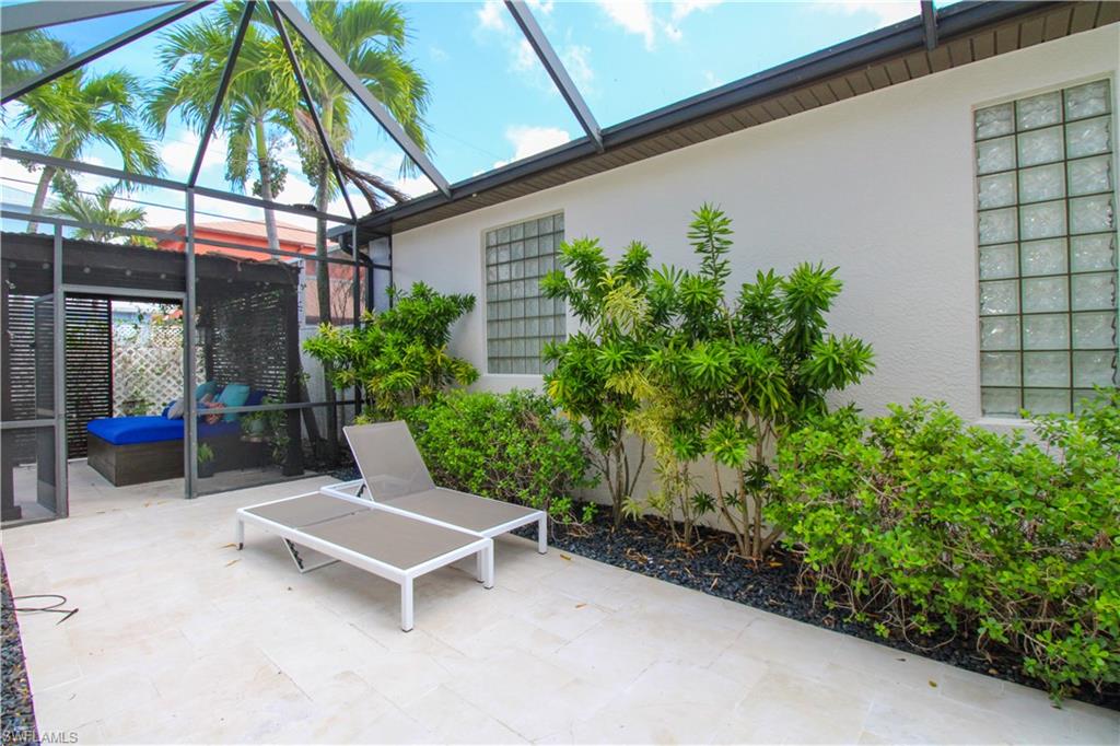 647 110th Avenue North Naples, FL 34108 - Photo 18 of 48