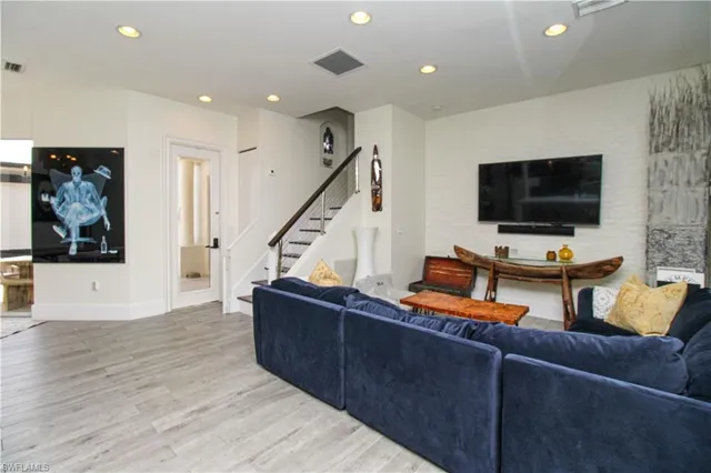 $14,500 | 647 110th Avenue North, Naples, FL 34108