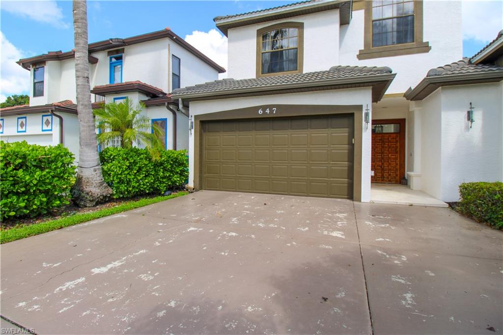 647 110th Avenue North Naples, FL 34108 - Photo 8 of 48