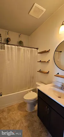 a close up view of washer and dryer