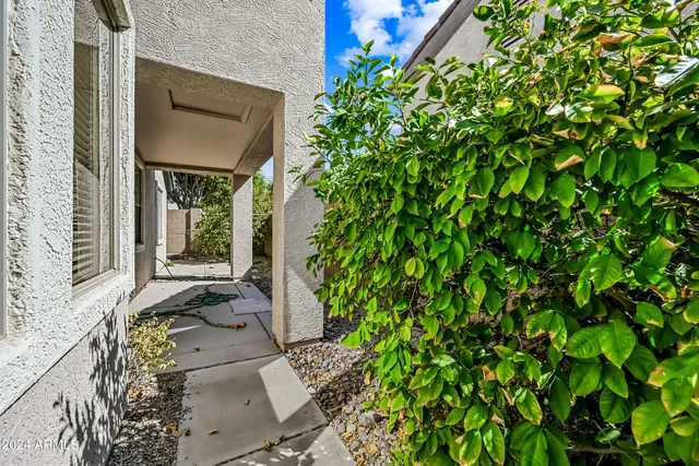 $2,200 | 6707 East Roland Street, Mesa, AZ 85215