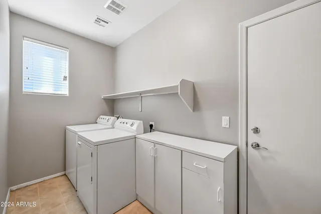 $2,200 | 6707 East Roland Street, Mesa, AZ 85215