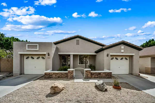 $2,200 | 6707 East Roland Street, Mesa, AZ 85215