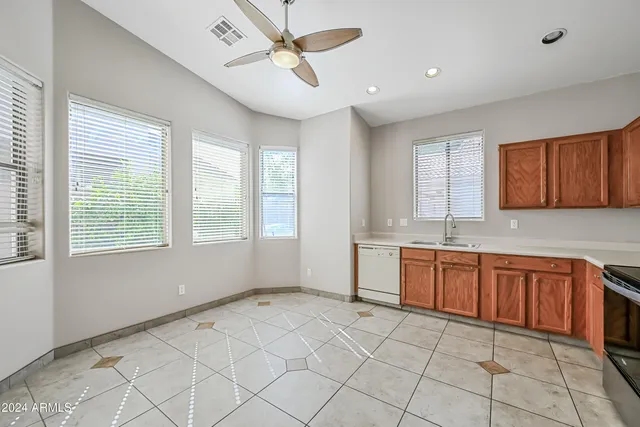 $2,200 | 6707 East Roland Street, Mesa, AZ 85215