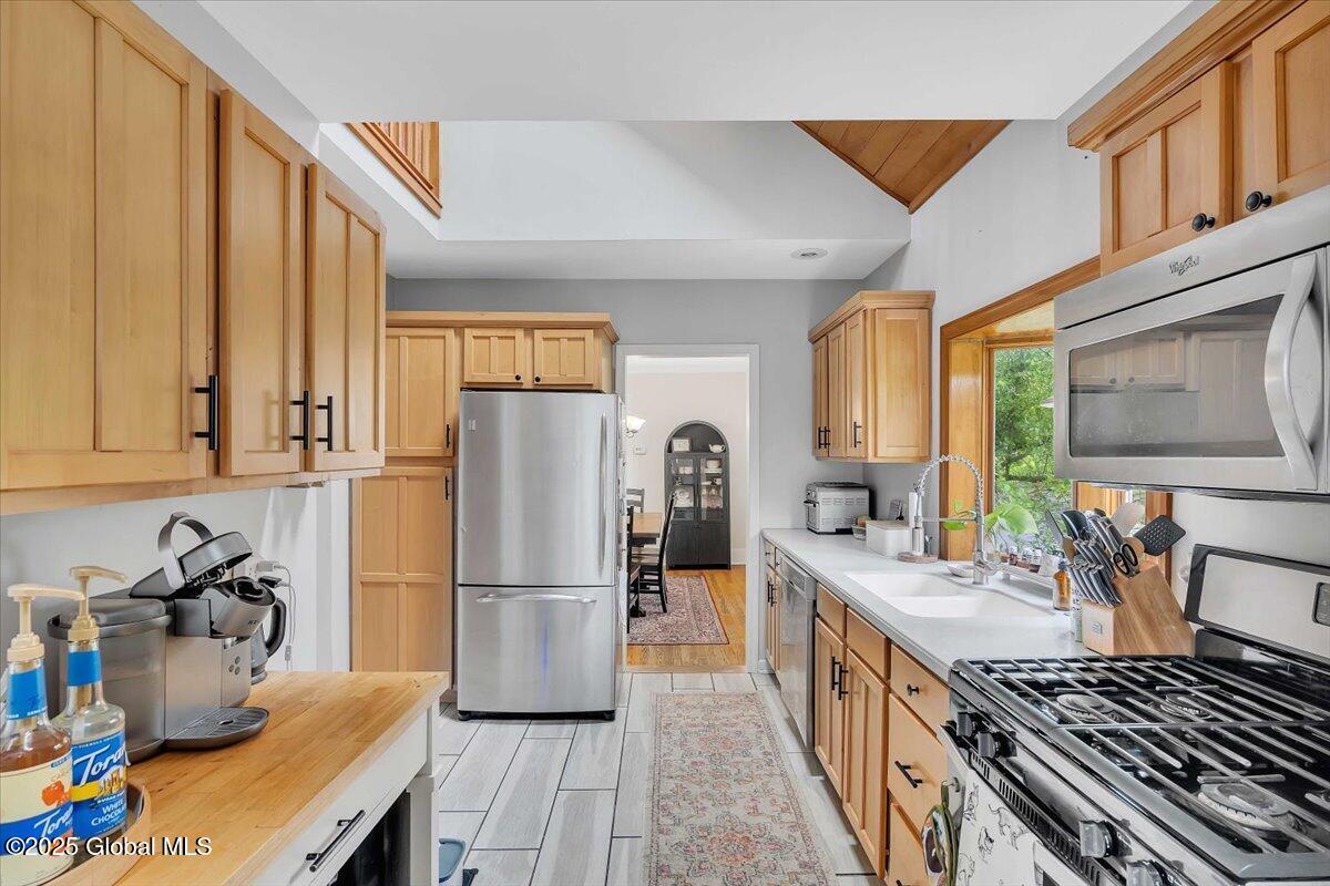 29 Cuthbert Street Scotia, NY 12302 - Photo 13 of 31 12-P1433250