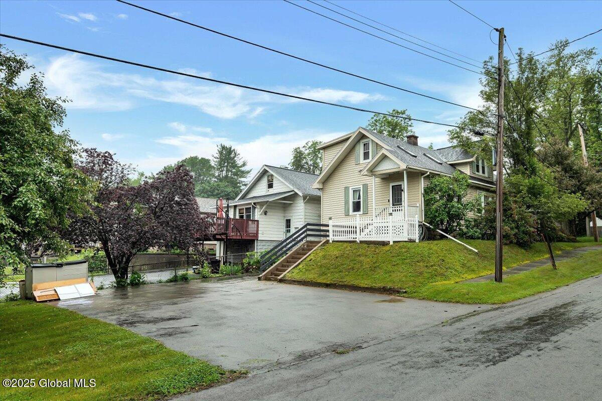 29 Cuthbert Street Scotia, NY 12302 - Photo 27 of 31 28-P1433359