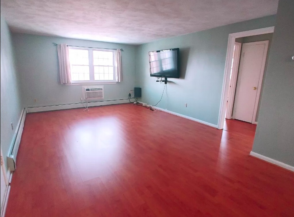 2 Drummer Road, Unit D5 Acton, MA 01720 - Photo 4 of 14 Gallery Image 4
