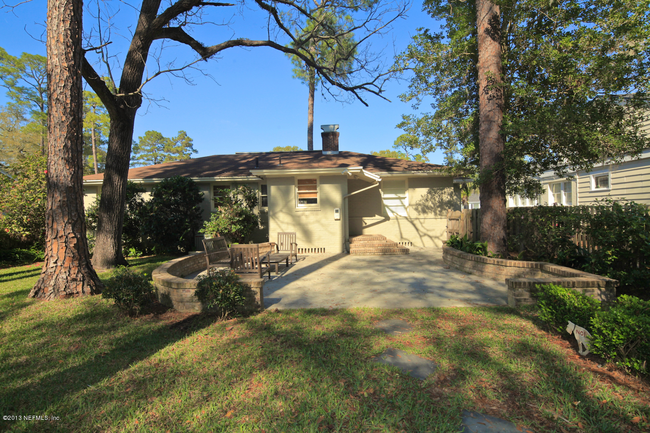 1334 Pinetree Road Jacksonville, FL 32207 - Photo 20 of 22 Rear Patio 2