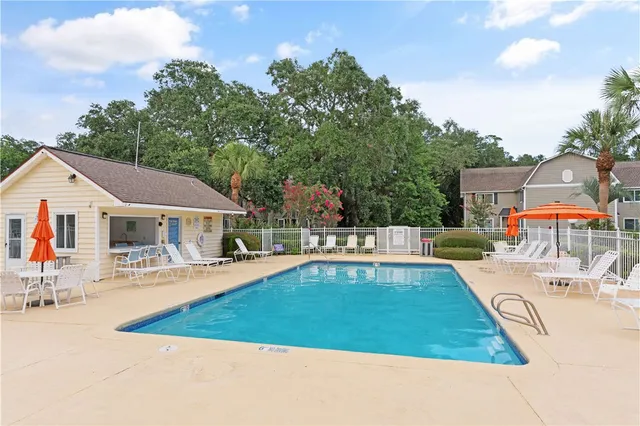 $390,000 | 850 Mallery Street, Unit 4W, St. Simons Island, GA 31522