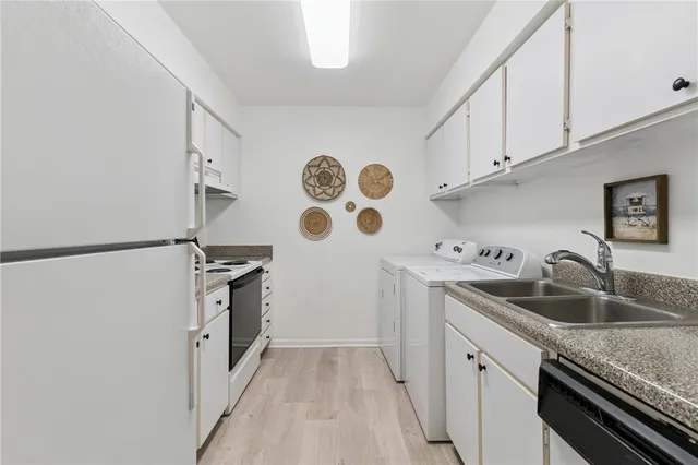 $390,000 | 850 Mallery Street, Unit 4W, St. Simons Island, GA 31522