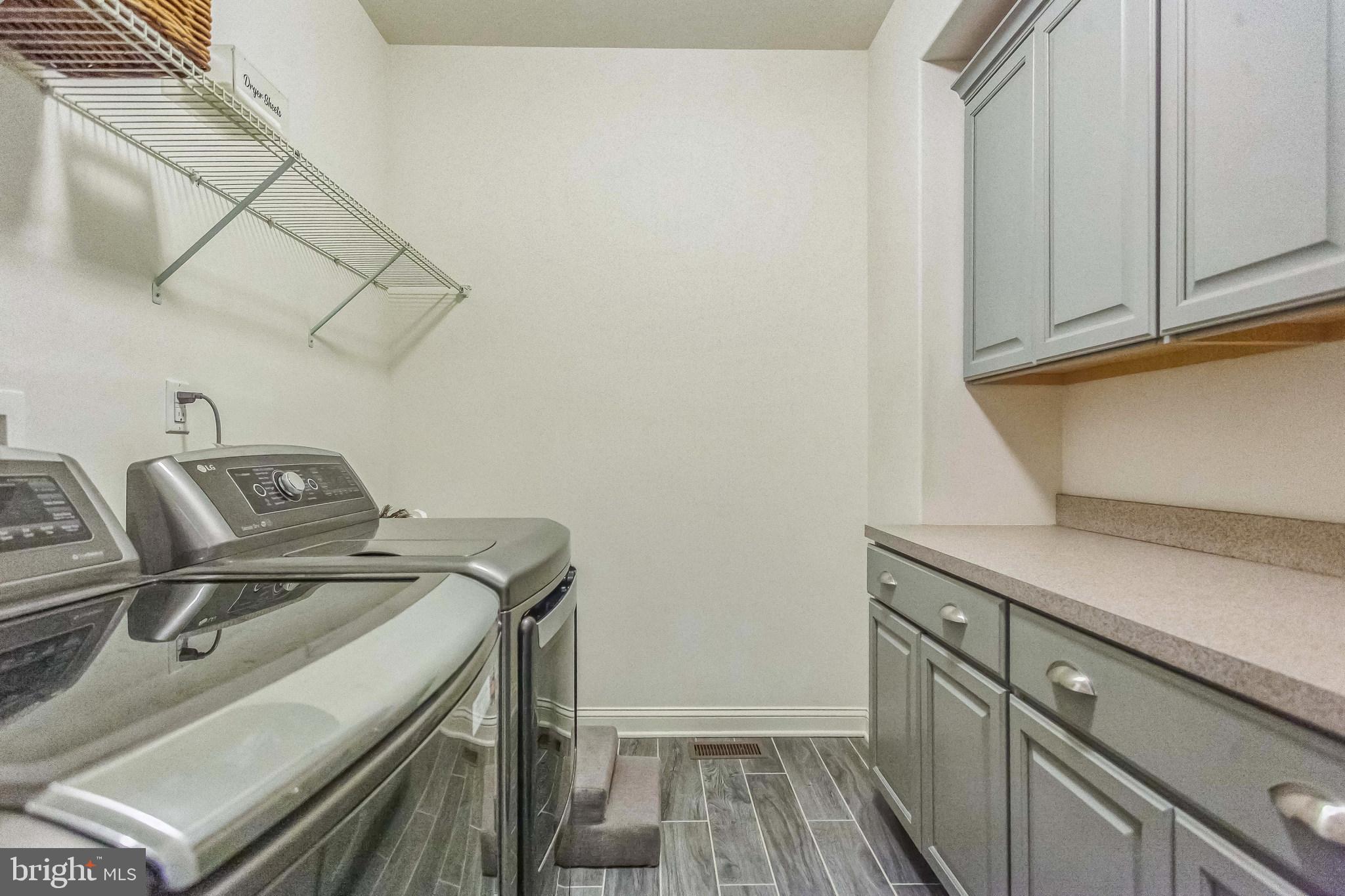 52 David Drive Newtown, PA 18940 - Photo 26 of 32 a utility room with dryer and washer