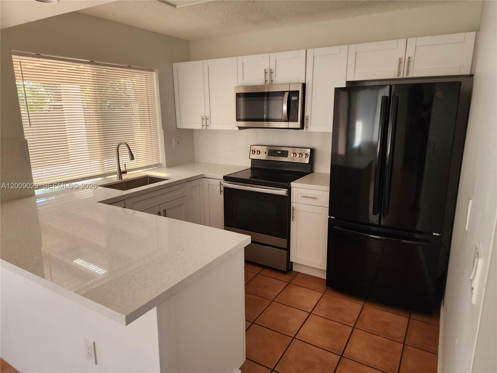 9825 Southwest 132nd Court Miami, FL 33186 - Photo 11 of 29