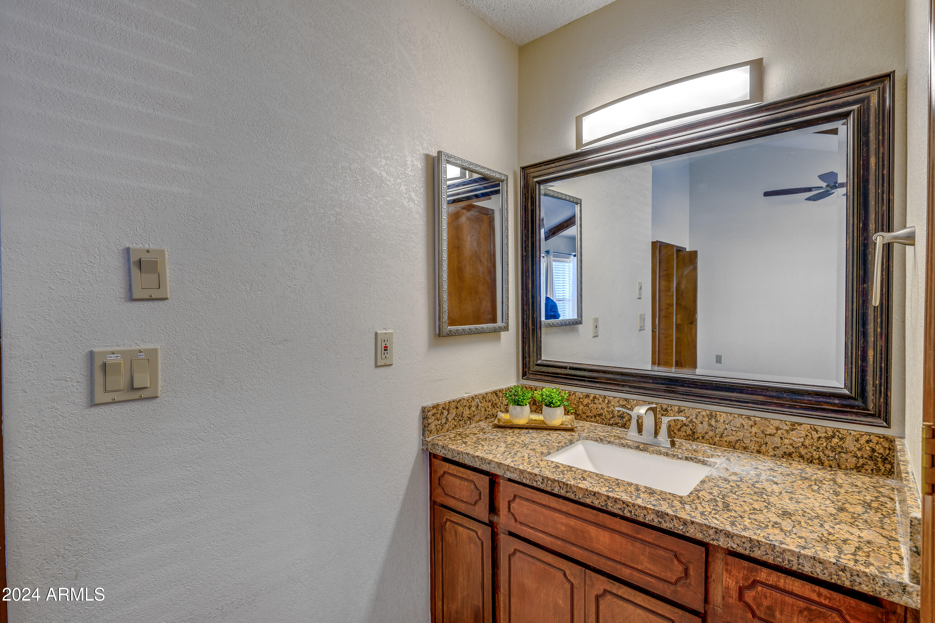 2329 North Recker Road, Unit 15 Mesa, AZ 85215 - Photo 13 of 20 Primary Bath