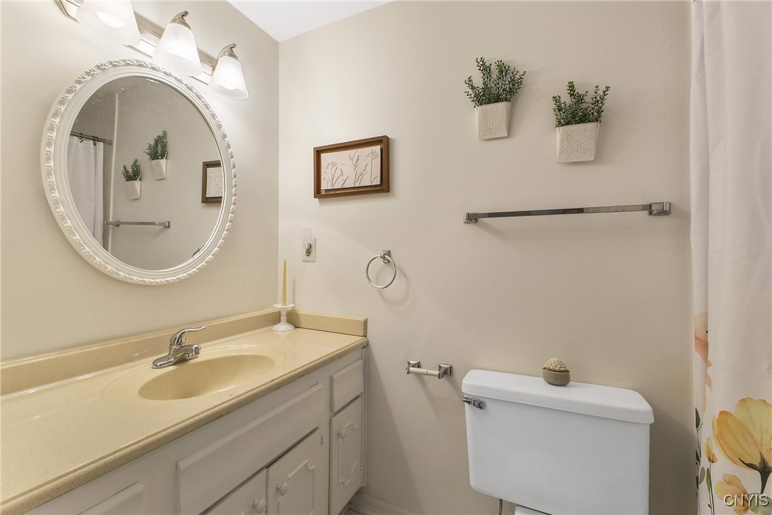 8274 Swallow Path Liverpool, NY 13090 - Photo 30 of 39 Gallery Image 30
