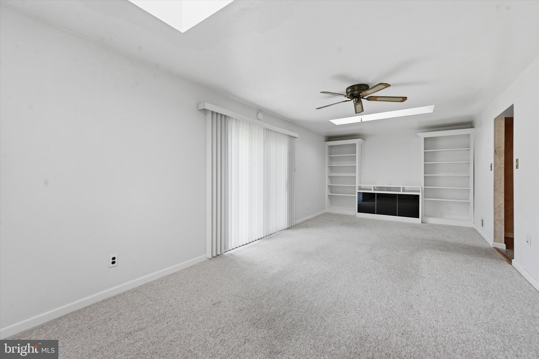 227 Tuscany Road Aston, PA 19014 - Photo 8 of 25 Gallery Image 8