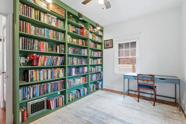 $215,000 | 2911 21st Avenue, Rock Island, IL 61201