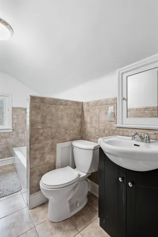 $215,000 | 2911 21st Avenue, Rock Island, IL 61201