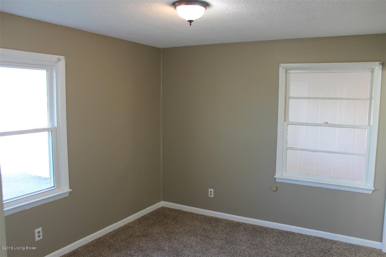 3484 Shepherdsville Road Elizabethtown, KY 42701 - Photo 19 of 36 full-10046607-28