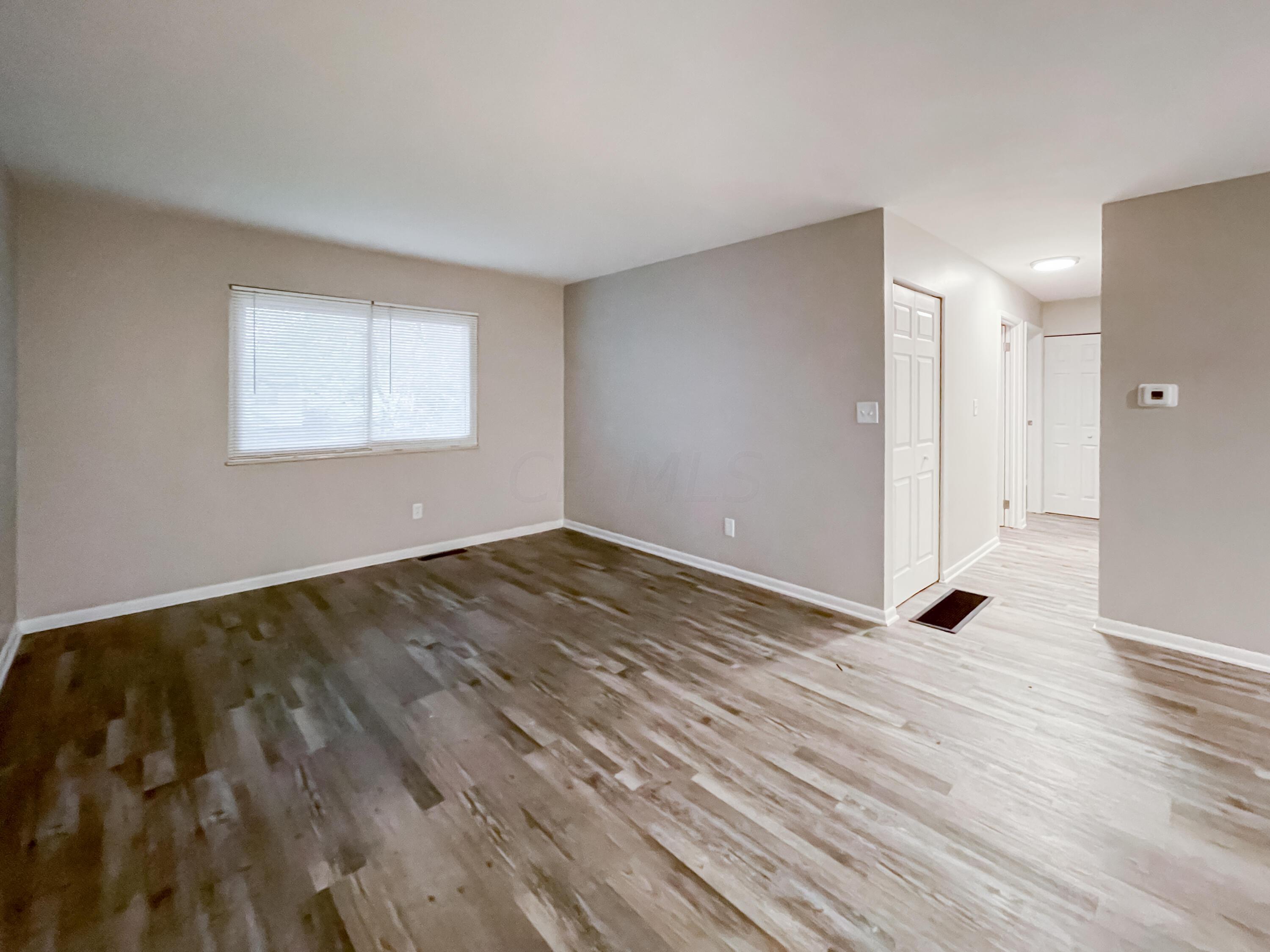 1027 Dalehurst Road Columbus, OH 43219 - Photo 8 of 24 5304F3DF-BDF4-42D8-95DC-6EE69D436683