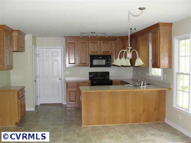 9442 Dunroming Road Chesterfield, VA 23832 - Photo 3 of 10
