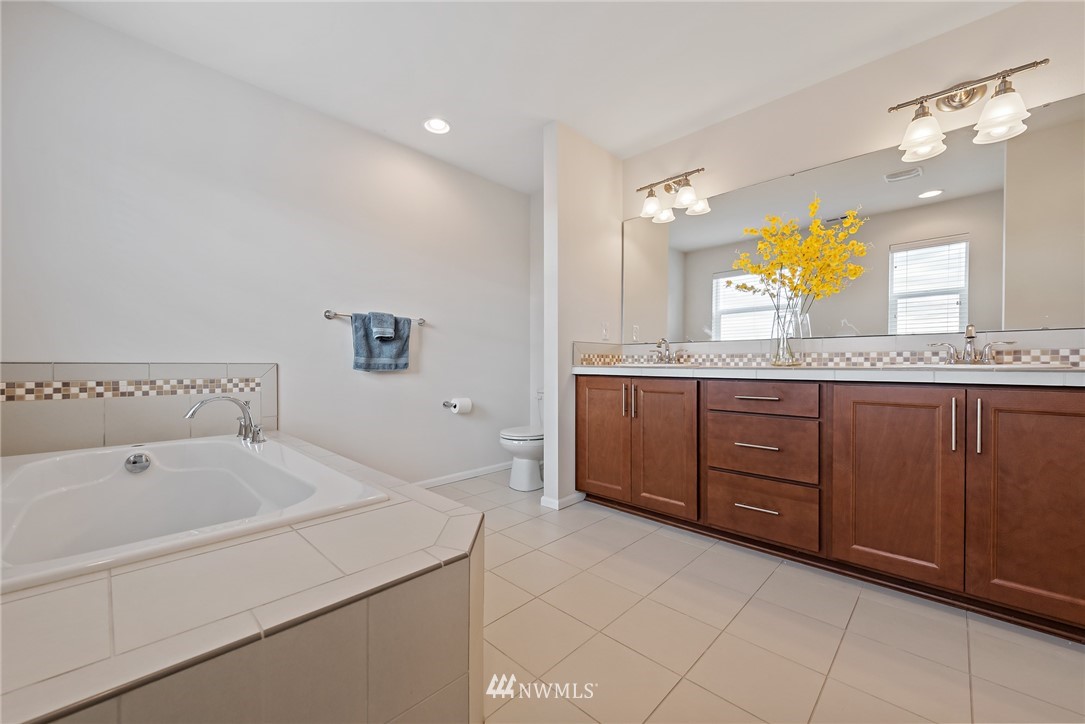 3902 178th Place Southeast Bothell, WA 98012 - Photo 13 of 25 Gallery Image 13