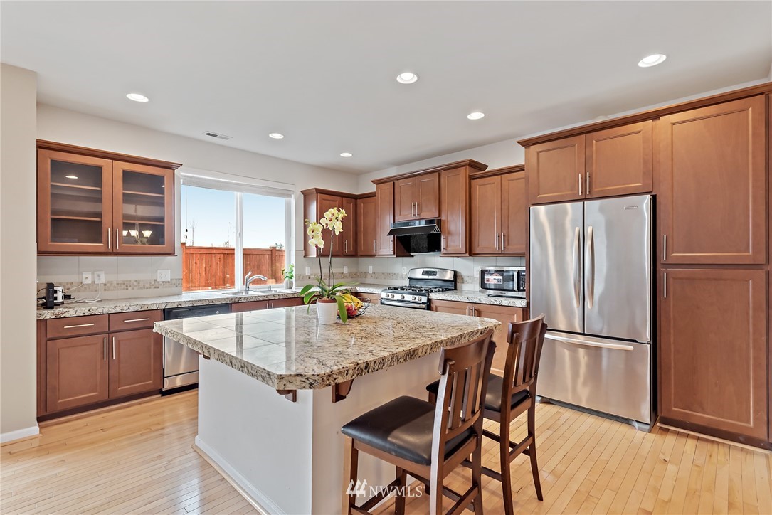 3902 178th Place Southeast Bothell, WA 98012 - Photo 3 of 25 Gallery Image 3