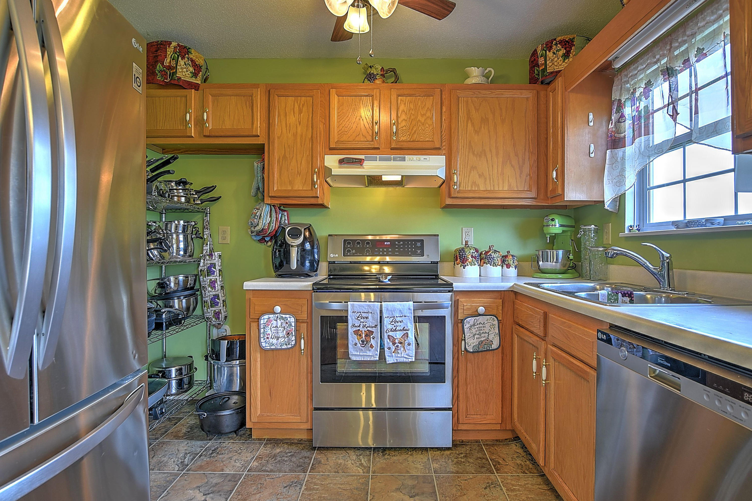 1555 Old Snapps Ferry Road Chuckey, TN 37641 - Photo 10 of 36 1055 Old Snapps Ferry-10