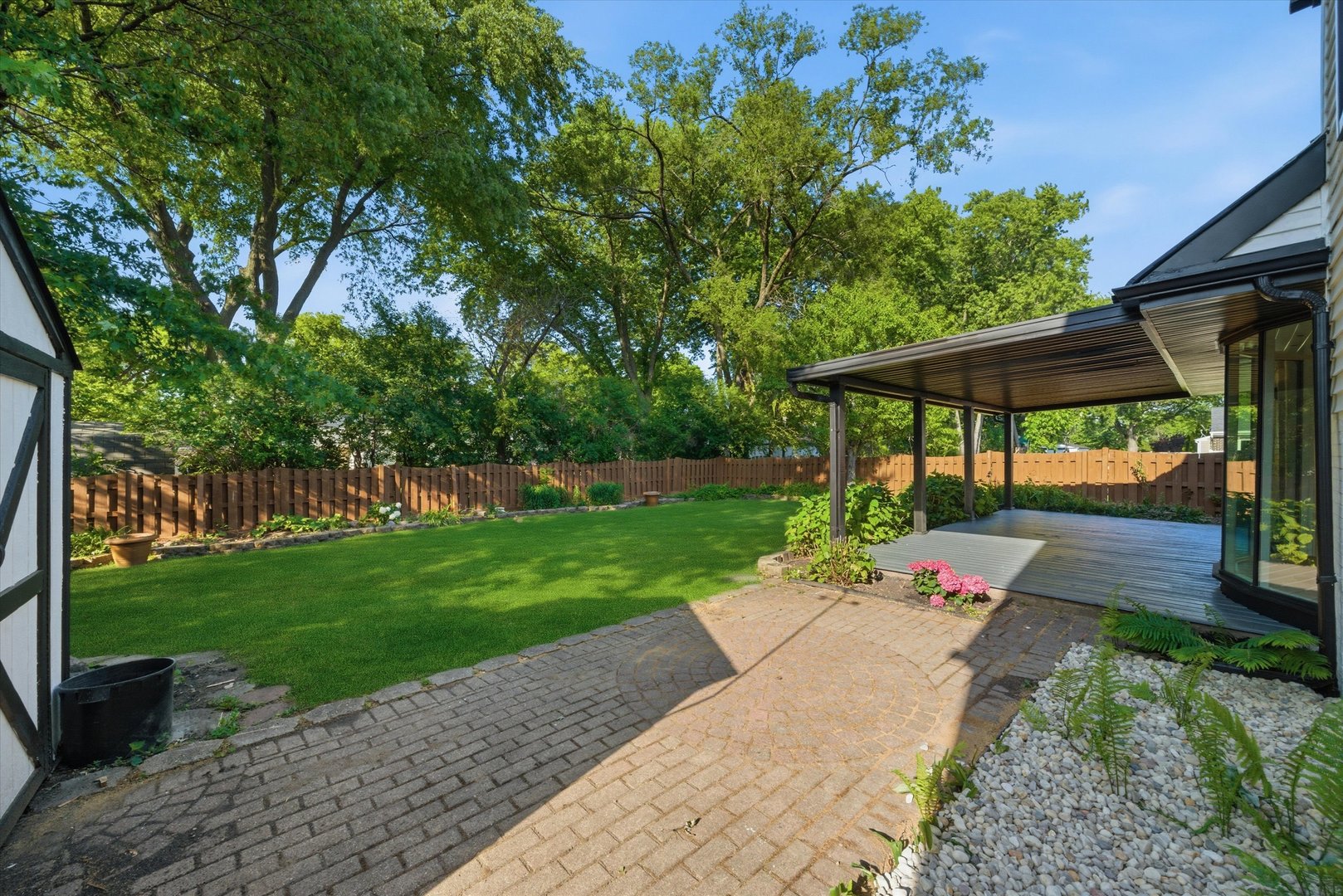 12 West Pickwick Road Arlington Heights, IL 60005 - Photo 37 of 43 Gallery Image 37