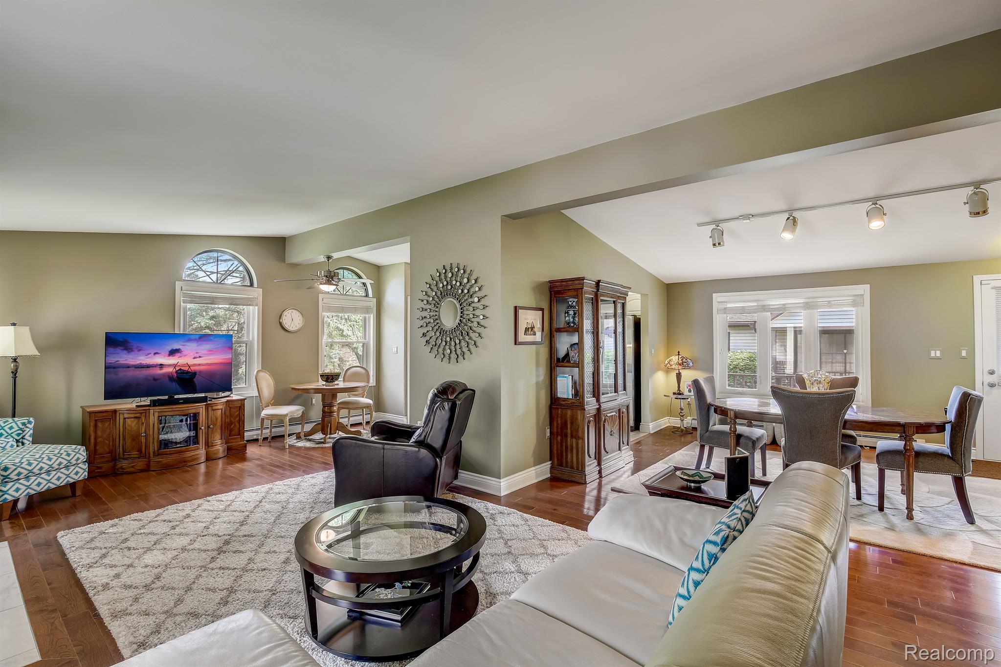 2298 London Bridge Drive, Unit 56 Rochester, MI 48307 - Photo 7 of 30 Gallery Image 7