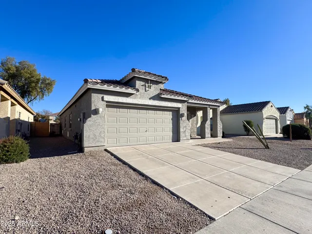 $2,100 | 17230 West Saguaro Lane, Surprise, AZ 85388