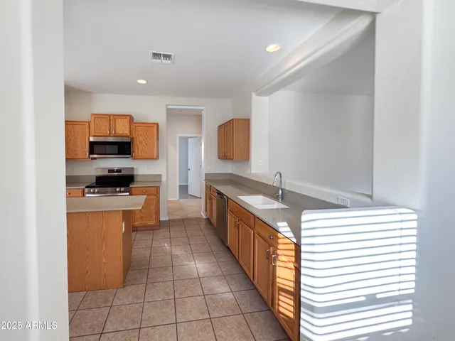 $2,100 | 17230 West Saguaro Lane, Surprise, AZ 85388