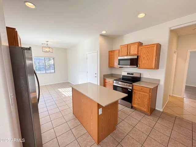 $2,100 | 17230 West Saguaro Lane, Surprise, AZ 85388