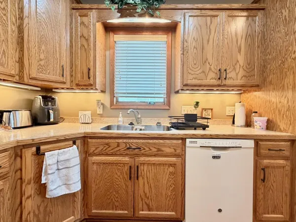 $399,900 | 1722 12th Street North, Wahpeton, ND 58075