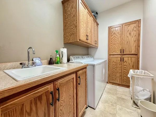 $399,900 | 1722 12th Street North, Wahpeton, ND 58075