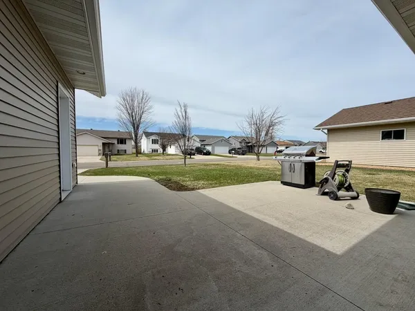$399,900 | 1722 12th Street North, Wahpeton, ND 58075