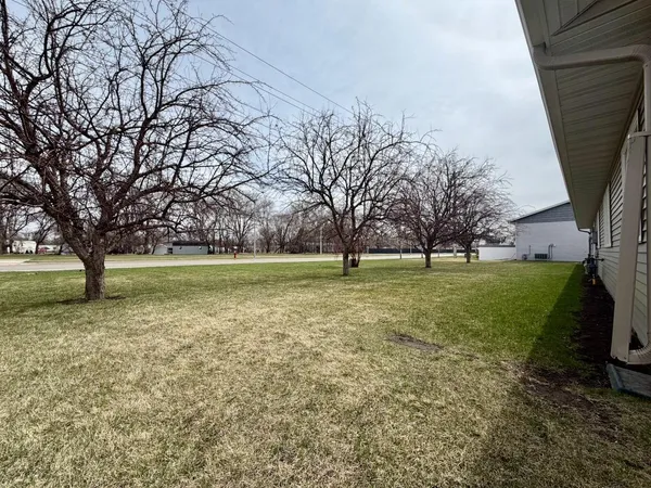 $399,900 | 1722 12th Street North, Wahpeton, ND 58075