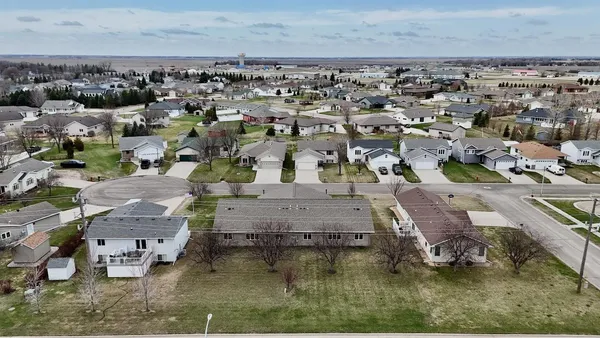 $399,900 | 1722 12th Street North, Wahpeton, ND 58075