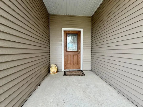 $399,900 | 1722 12th Street North, Wahpeton, ND 58075