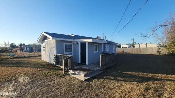 $1,400 | 5105 East 14th Street, Panama City, FL 32404