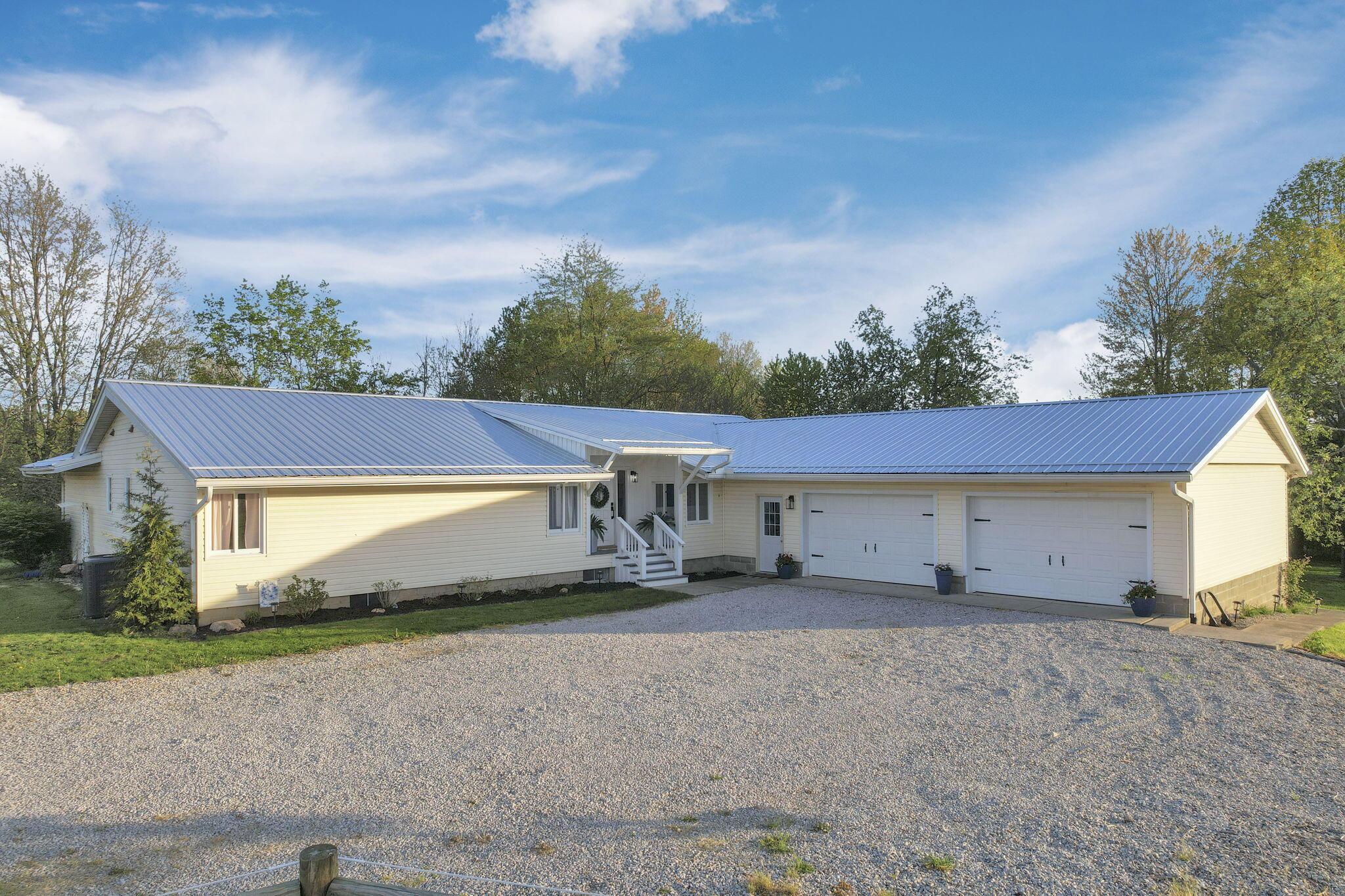 6495 Julian Road Southwest Amanda, OH 43102 - Photo 2 of 70 1-web-or-mls-DJI_0679