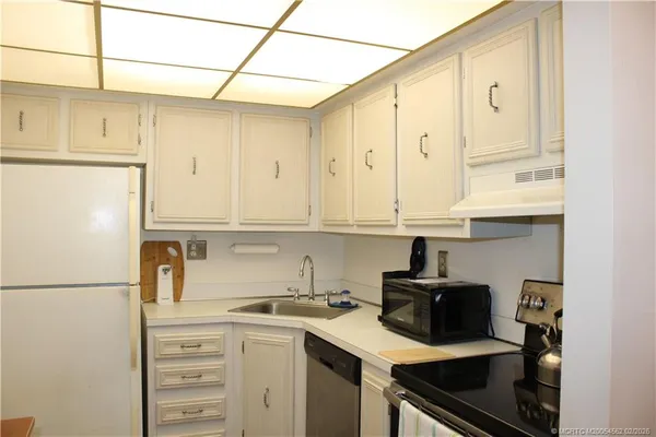 $230,000 | 2600 South Kanner Highway, Unit K2, Stuart, FL 34994